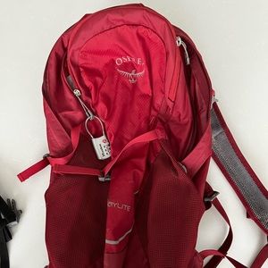 Osprey 13L Daylite Backpack (red)